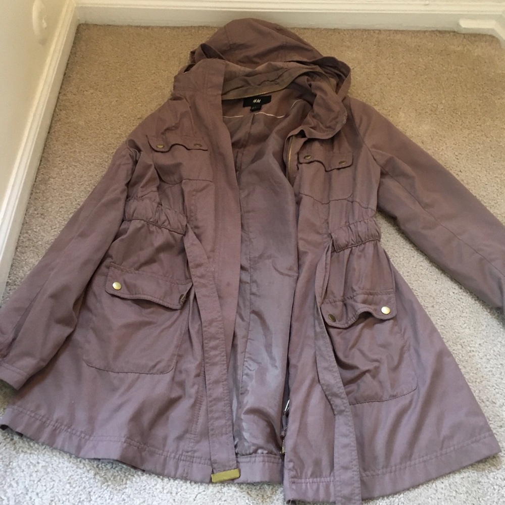 H&M lightweight jacket with tie waist. Size 12.
